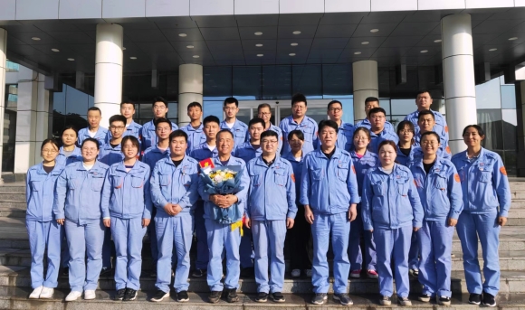 4-检建进行退休职工欢送座谈会_副本.jpg